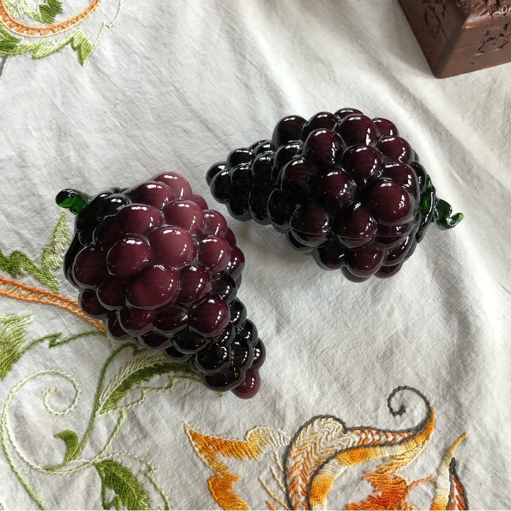 Vintage Set of Hand Blown Murano Style Art Glass Bunch of Grapes. Deep Amethyst - Picture 4 of 13
